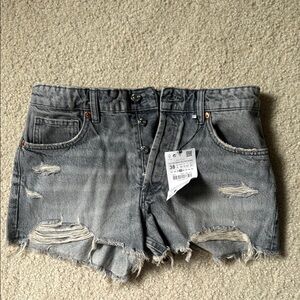 Zara Gray Jean Shorts Trendy Denim Style